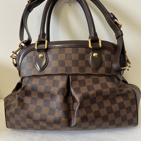 🔥🔥sold🔥🔥Authentic Trevi PM Size - Picture 10 of 17